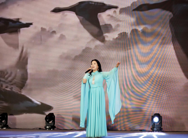 “九九重阳·振奋生存”第七届重阳节公益晚会在京举行