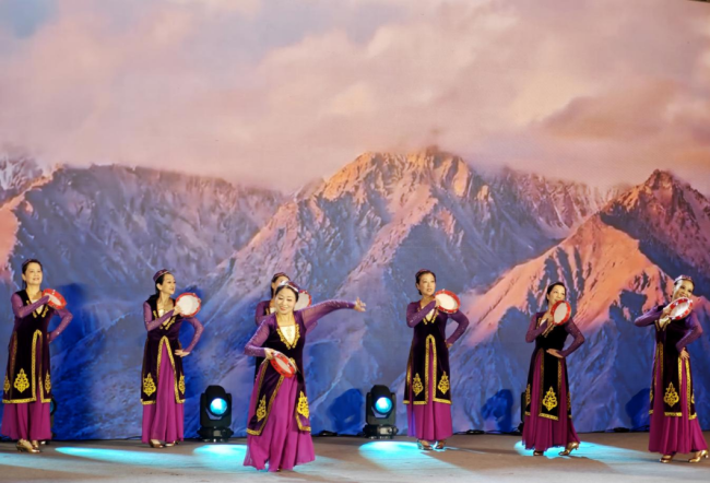 “九九重阳·振奋生存”第七届重阳节公益晚会在京举行