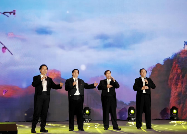 “九九重阳·振奋生存”第七届重阳节公益晚会在京举行